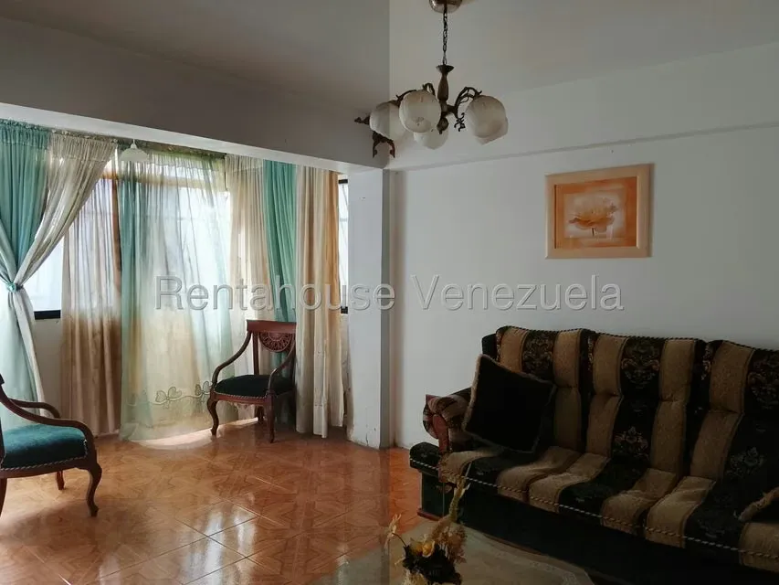 Apartamento (1 Nivel) en Venta en Carialinda, Carabobo - 3