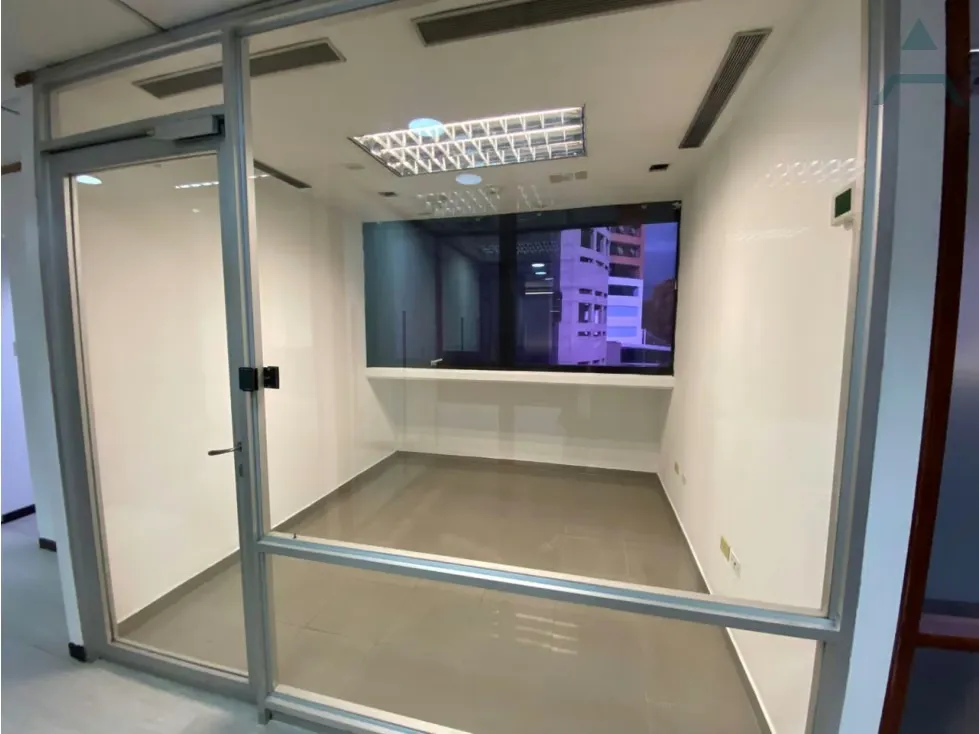 Se vende oficina 206m² 3b/3p El Rosal - 13