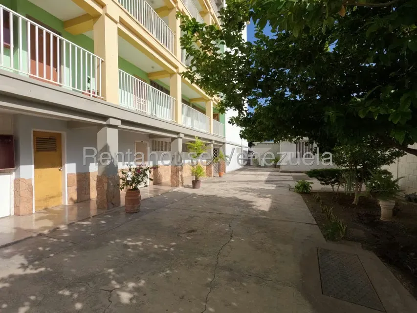 Apartamento (1 Nivel) en Venta en Centro, Lara - 2