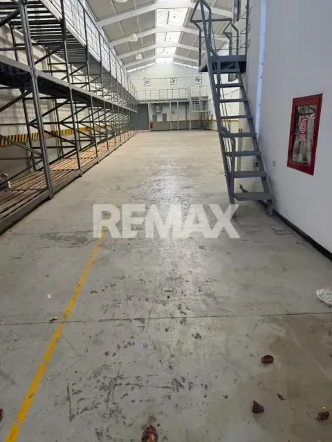 SE VENDE GALPON 1 EN LA ZONA INDUSTRIAL DE PARAMILLO - 3