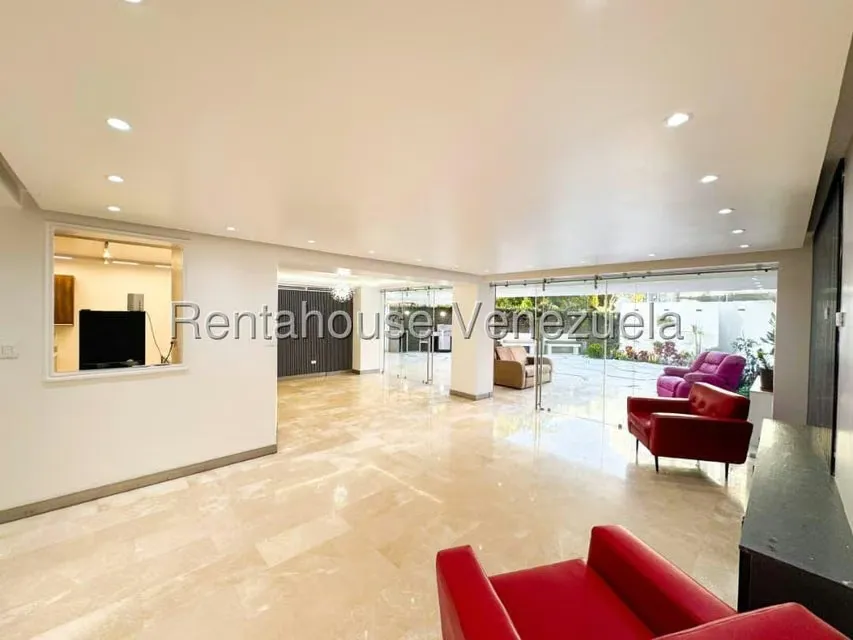 Apartamento (Planta Baja) en Alquiler en La Boyera, Distrito Metropolitano - 12