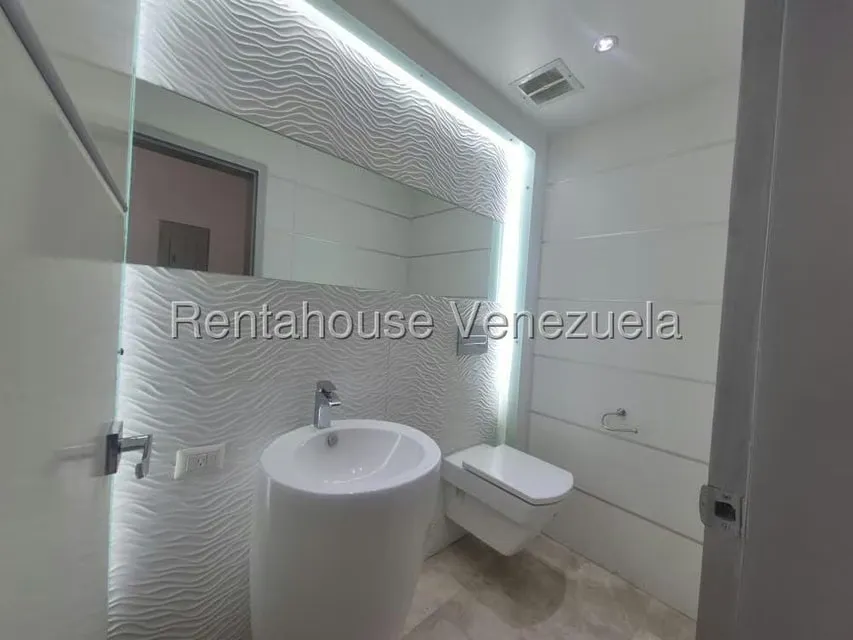 Apartamento (Planta Baja) en Alquiler en La Boyera, Distrito Metropolitano - 31