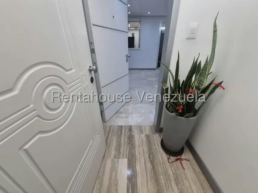 Apartamento (Planta Baja) en Alquiler en La Boyera, Distrito Metropolitano - 34