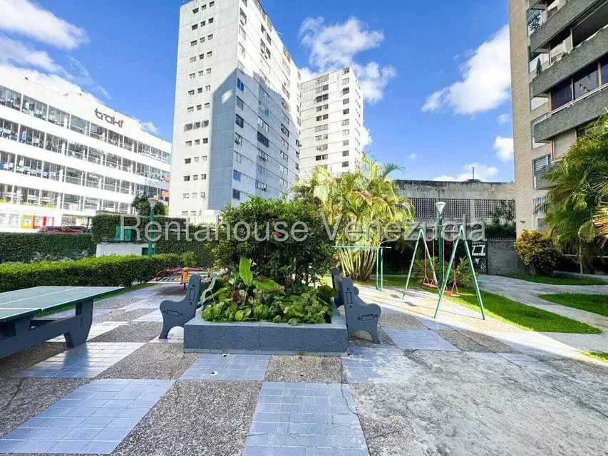 Apartamento (Planta Baja) en Alquiler en La Boyera, Distrito Metropolitano - 39