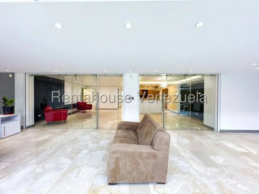 Apartamento (Planta Baja) en Alquiler en La Boyera, Distrito Metropolitano - 9