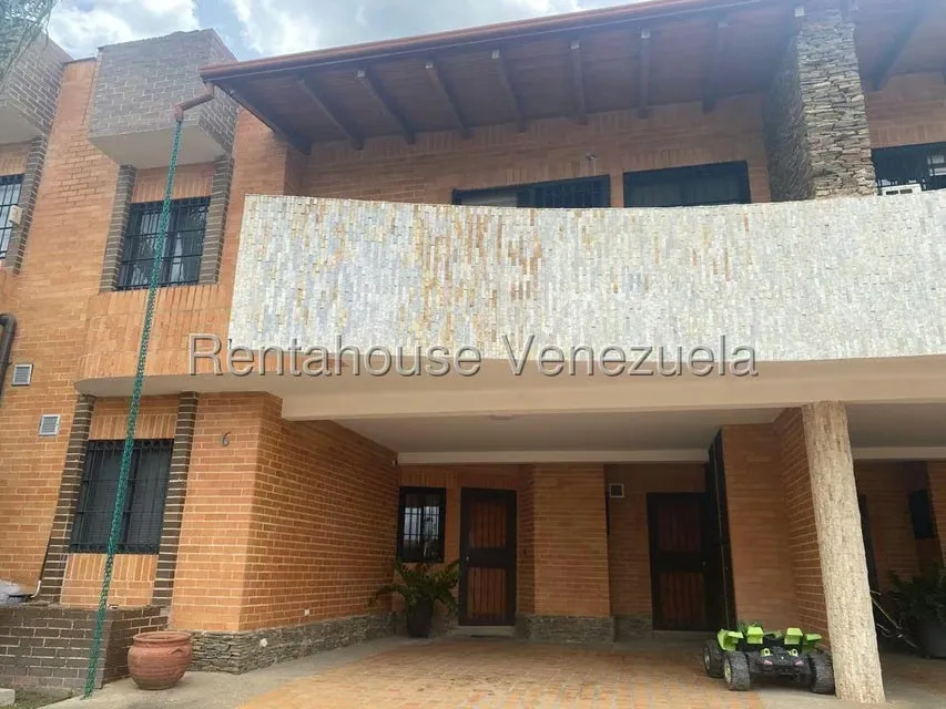 Townhouse (Multiples Niveles) en Venta en El Parral, Carabobo - 2
