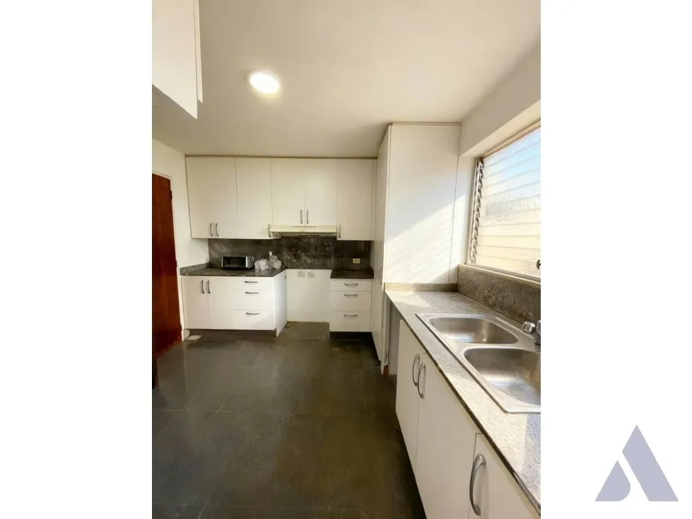 Se vende apartamento 245m2 Chulavista 9360 - 11