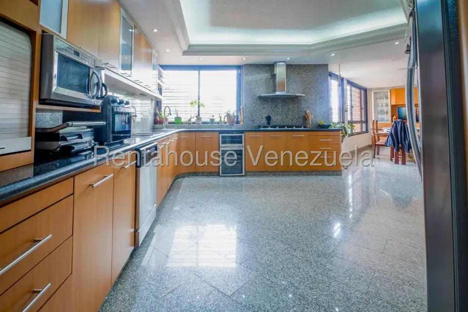 Apartamento (Multiples Niveles) en Venta en Santa Eduvigis, Distrito Metropolitano - 10