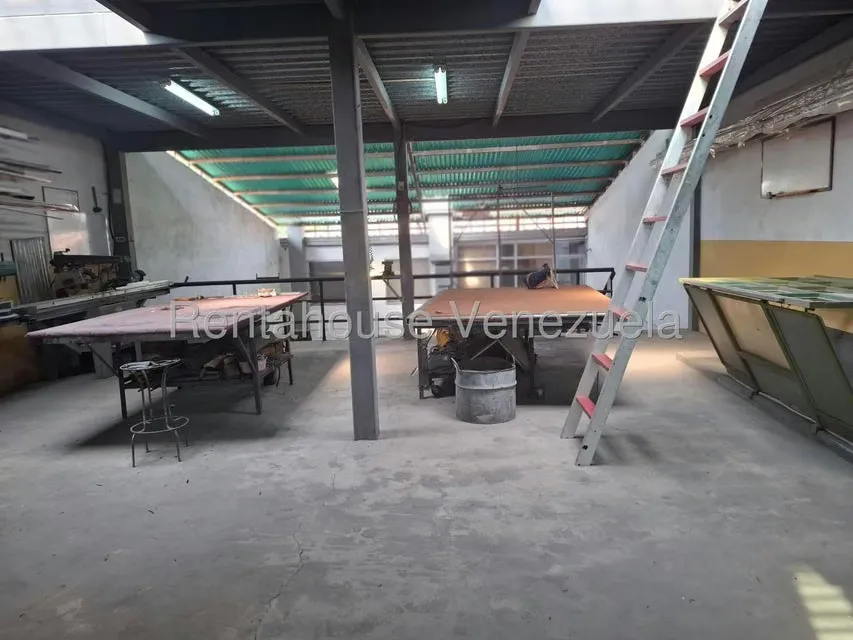 Comercial (Local Comercial) en Venta en Centro, Lara - 24