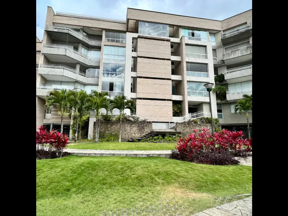 Vendo penthouse 650m2 5h/5b/6p Los Palos Grandes 6967