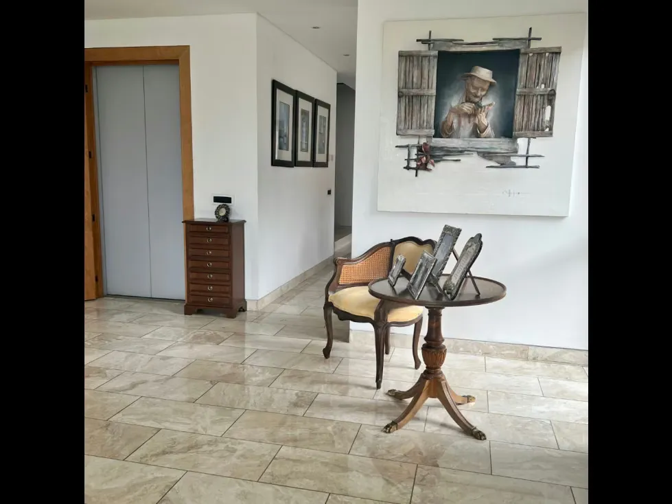 Vendo penthouse 650m2 5h/5b/6p Los Palos Grandes 6967 - 12
