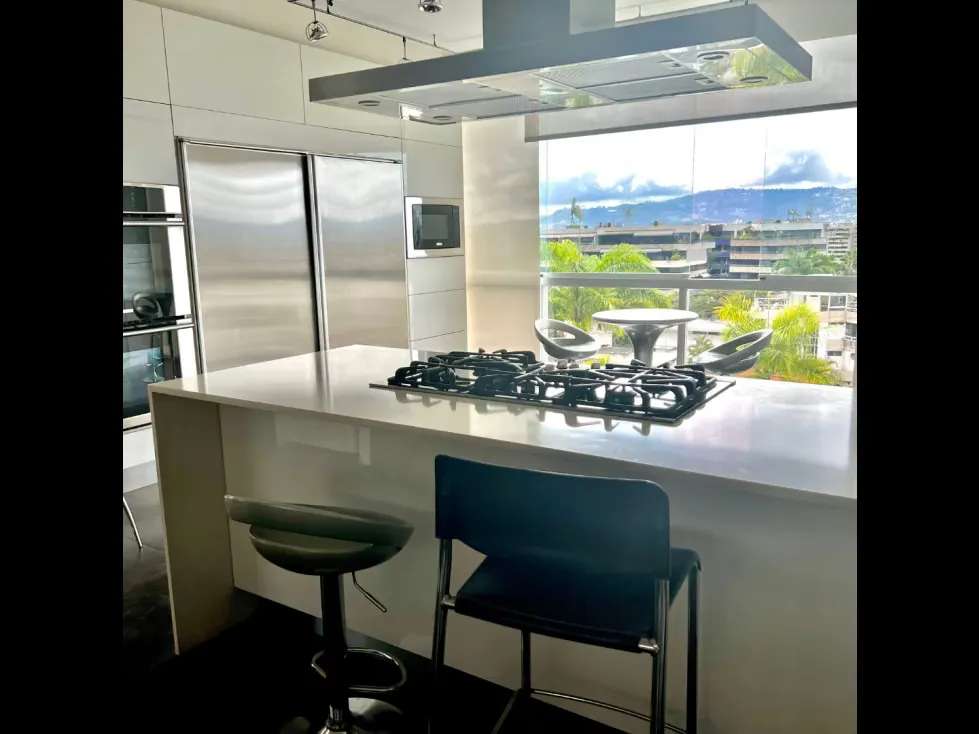 Vendo penthouse 650m2 5h/5b/6p Los Palos Grandes 6967 - 31