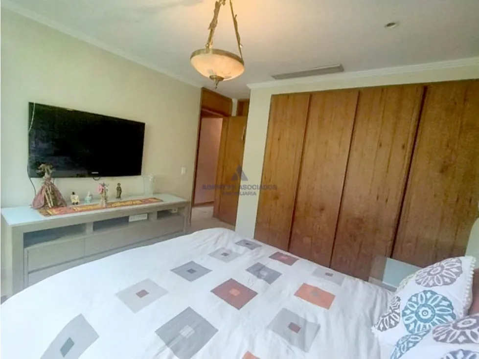 Vendo apto 472m2 5h/6b/4p Los Chorros 5846 - 23