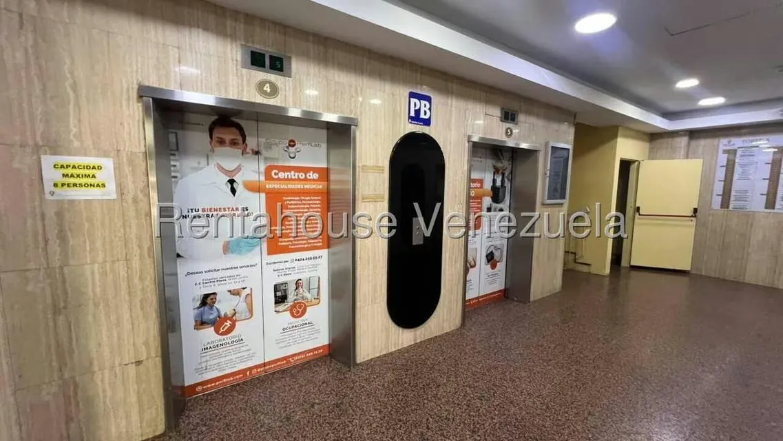 Oficina en Alquiler en Los Palos Grandes, Distrito Metropolitano - 2