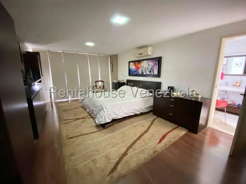 Apartamento (1 Nivel) en Venta en Alto Hatillo, Distrito Metropolitano - 32