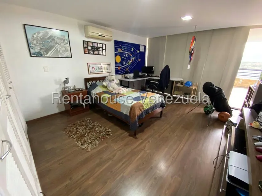 Apartamento (1 Nivel) en Venta en Alto Hatillo, Distrito Metropolitano - 35