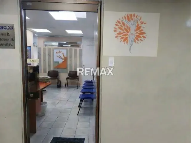 Alquiler de Cubículo Médico Equipado – Av. Libertador (La Campiña) - 5