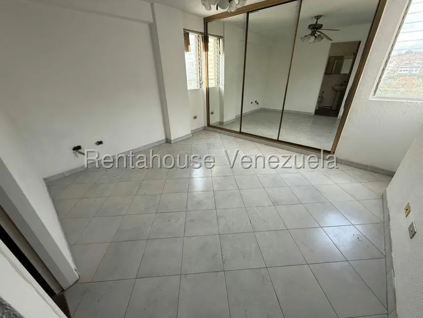 Apartamento (1 Nivel) en Venta en San Bernardino, Distrito Metropolitano - 15