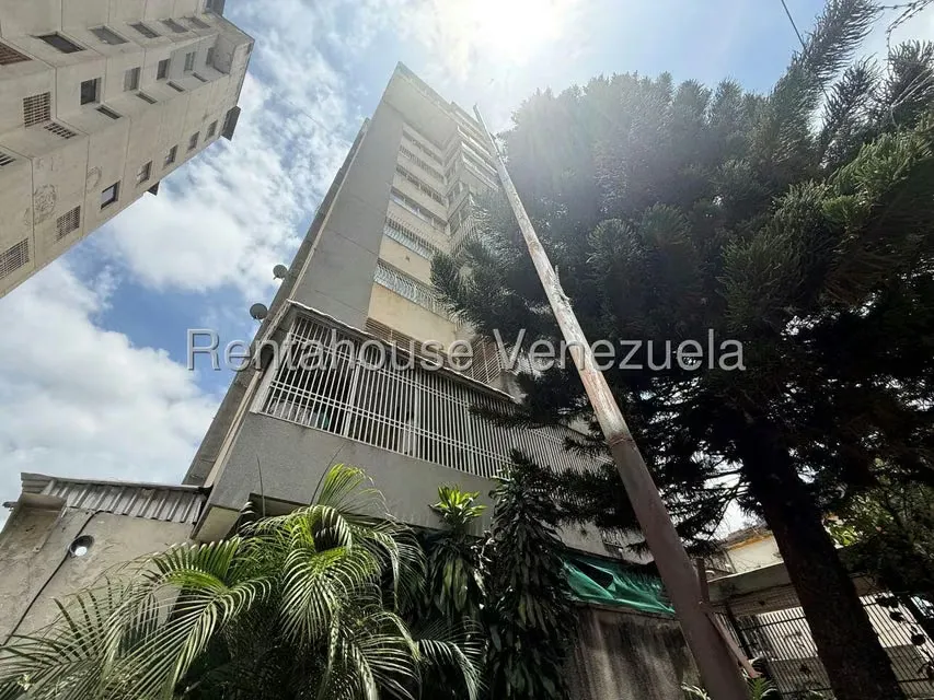 Apartamento (1 Nivel) en Venta en San Bernardino, Distrito Metropolitano - 24