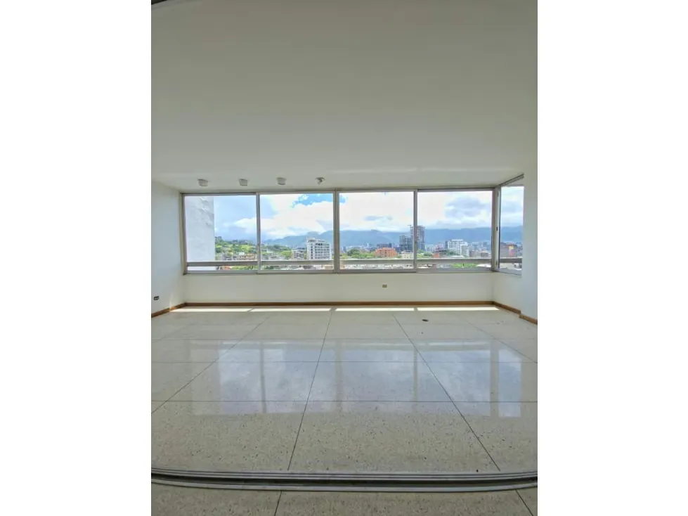 APARTAMENTO EN ALQUILER 240 M2 - URB SAN ROMAN - 5