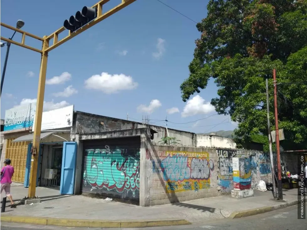 TERRENO 1295 m2 PARA USO COMERCIAL AV UNIVERSIDAD - 7