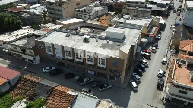 Oficina Comercial en Obra Blanca en Venta, Cagua - 12
