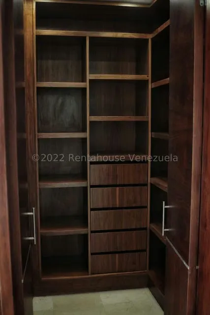 Apartamento (1 Nivel) en Alquiler en Mirador de Los Campitos I, Distrito Metropolitano - 20