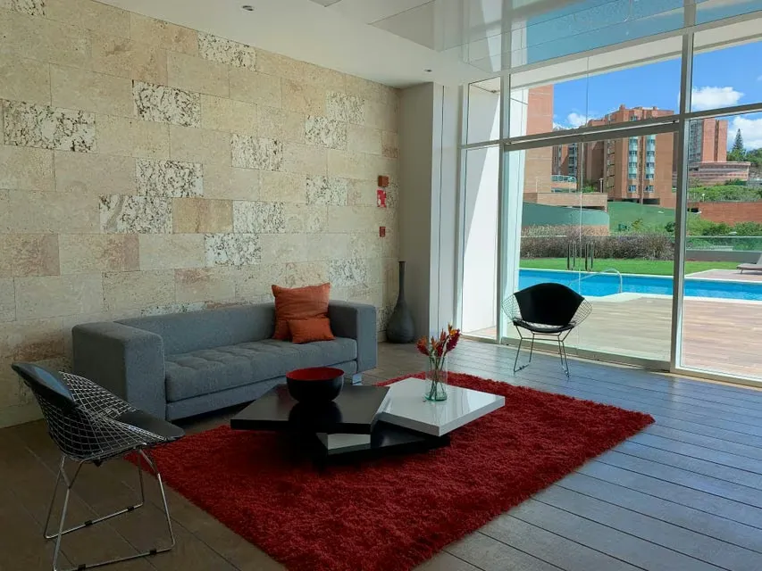 Apartamento (1 Nivel) en Alquiler en Mirador de Los Campitos I, Distrito Metropolitano - 2