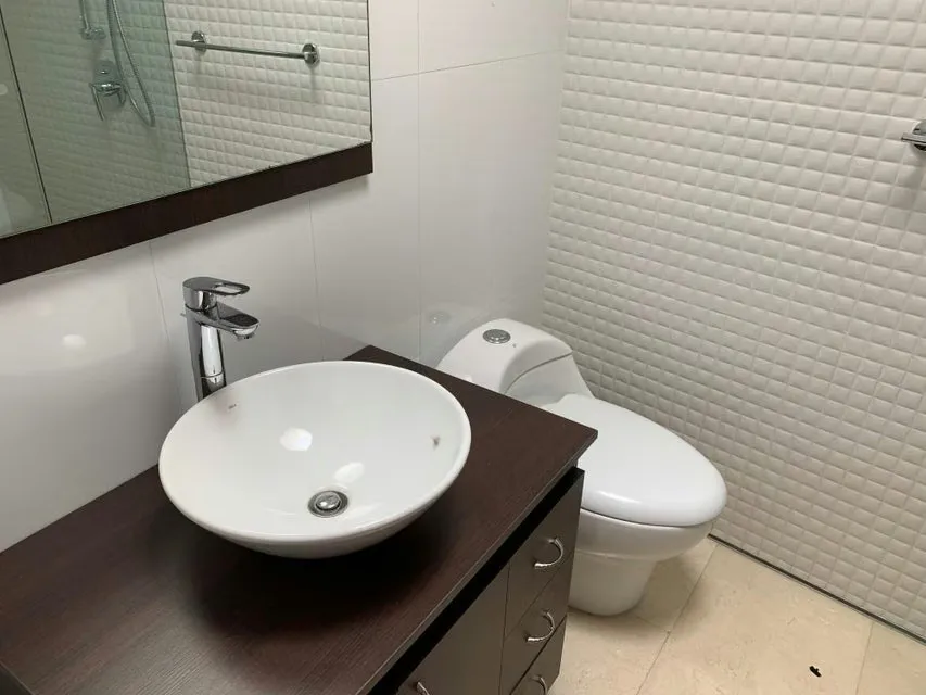 Apartamento (1 Nivel) en Alquiler en Mirador de Los Campitos I, Distrito Metropolitano - 23