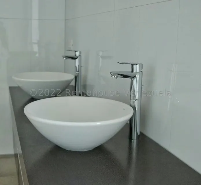 Apartamento (1 Nivel) en Alquiler en Mirador de Los Campitos I, Distrito Metropolitano - 30