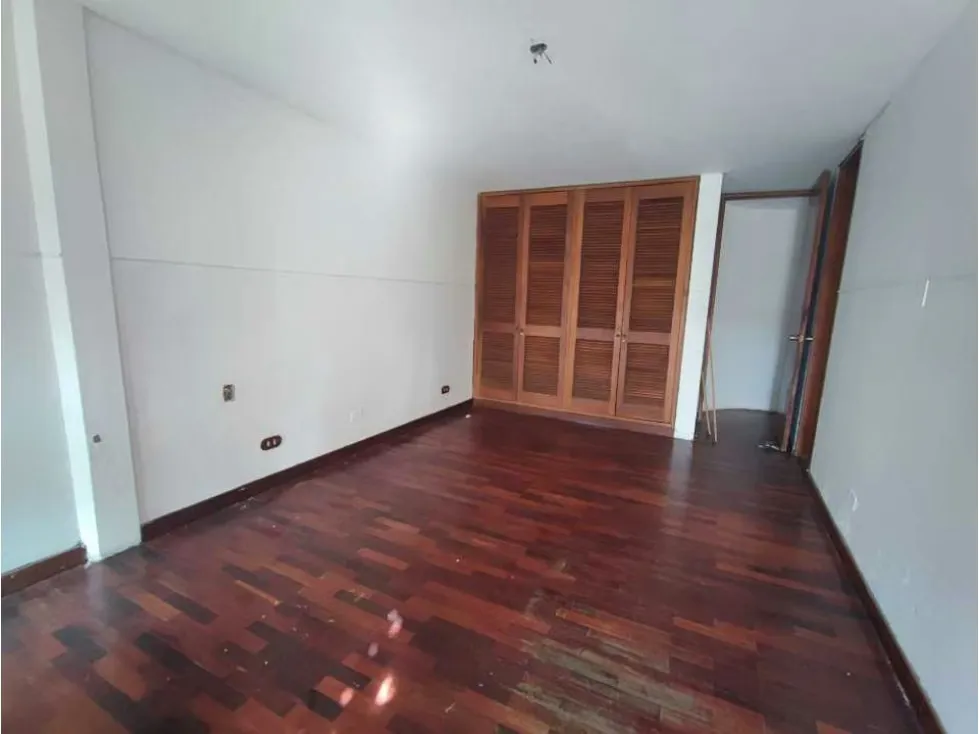 Vendo casa 1356m2 Prados del Este 5510 - 23