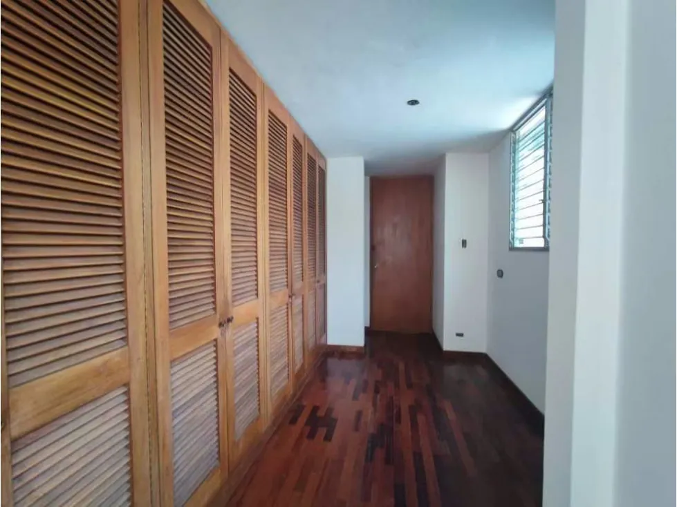 Vendo casa 1356m2 Prados del Este 5510 - 31