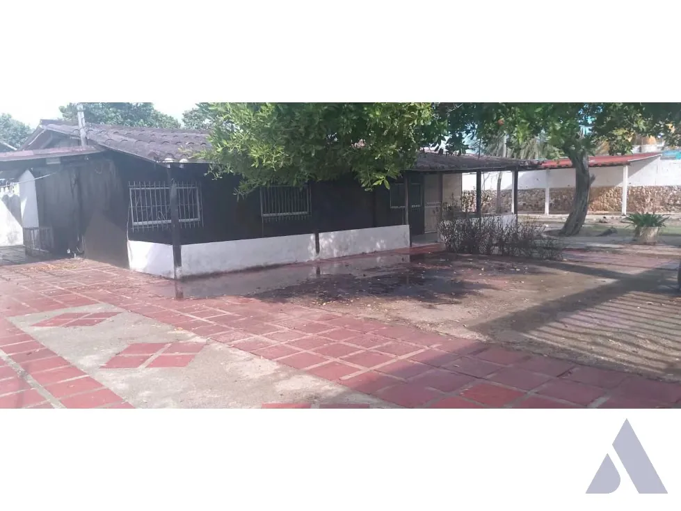 Vendo 2 casas 750 m2 6H/6B/10P San Juan de Los Cayos 6883 - 4