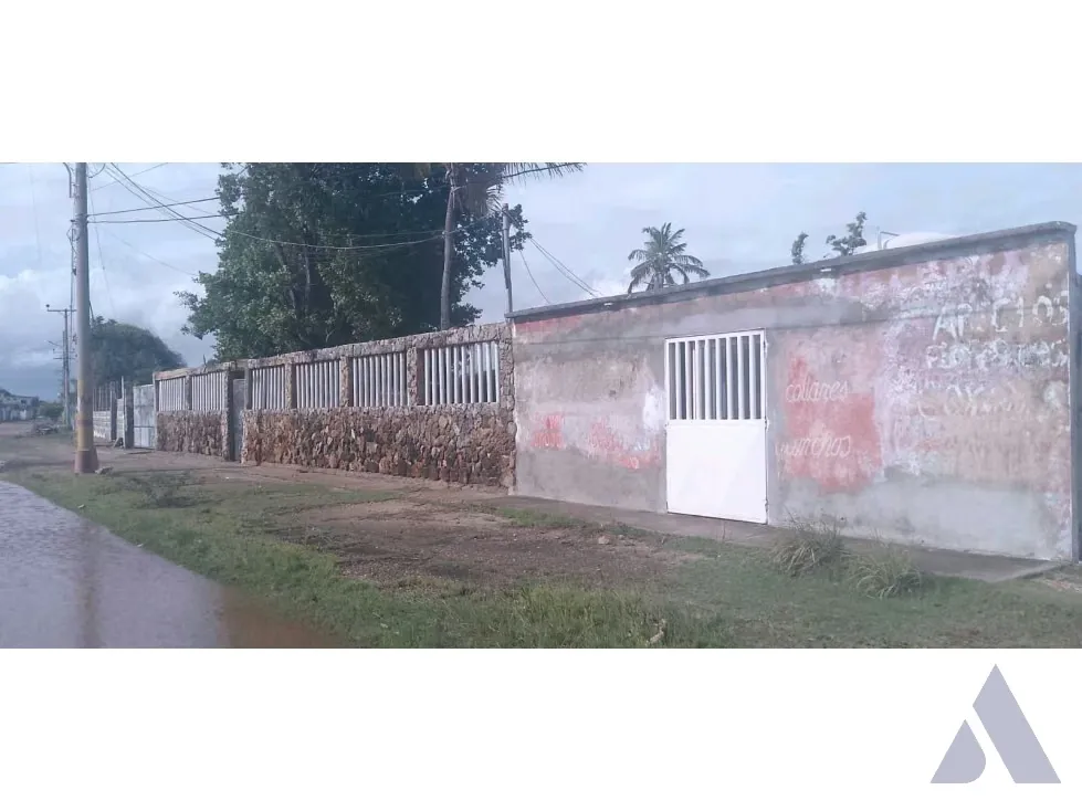 Vendo 2 casas 750 m2 6H/6B/10P San Juan de Los Cayos 6883 - 7