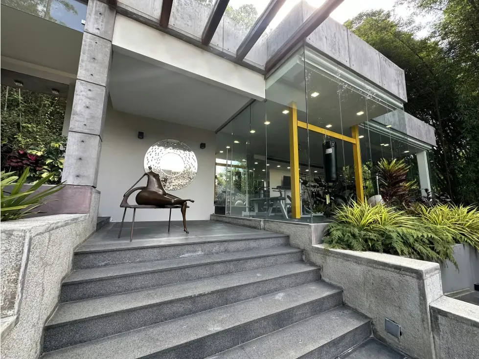 Vendo casa en calle cerrada 2362m2 Alto Hatillo 0896 - 12