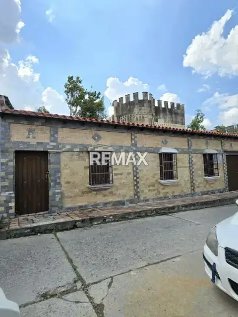 En venta histórico inmueble medieval de la tierra de nubes Municipio Escuque