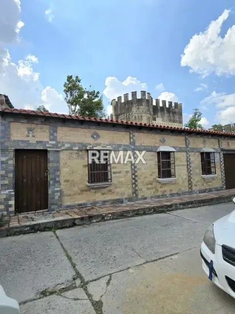 En venta histórico inmueble medieval de la tierra de nubes Municipio Escuque