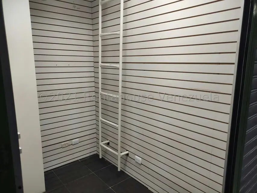 Local Comercial en Alquiler en Chacao, Distrito Metropolitano - 8