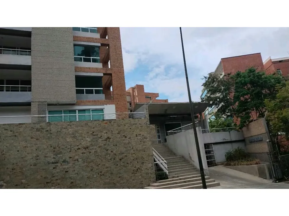Se vende apartamento 86m2 Solar del Hatillo 7866