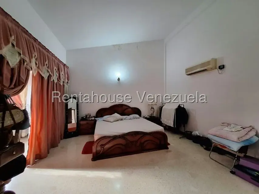 Casa (Multipes Niveles) en Venta en Buenos Aires, Merida - 27