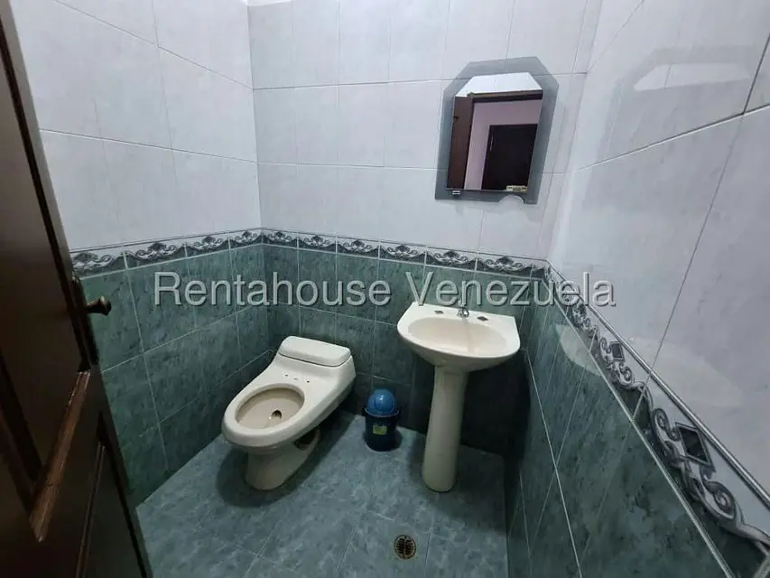 Casa (Multipes Niveles) en Venta en Buenos Aires, Merida - 36