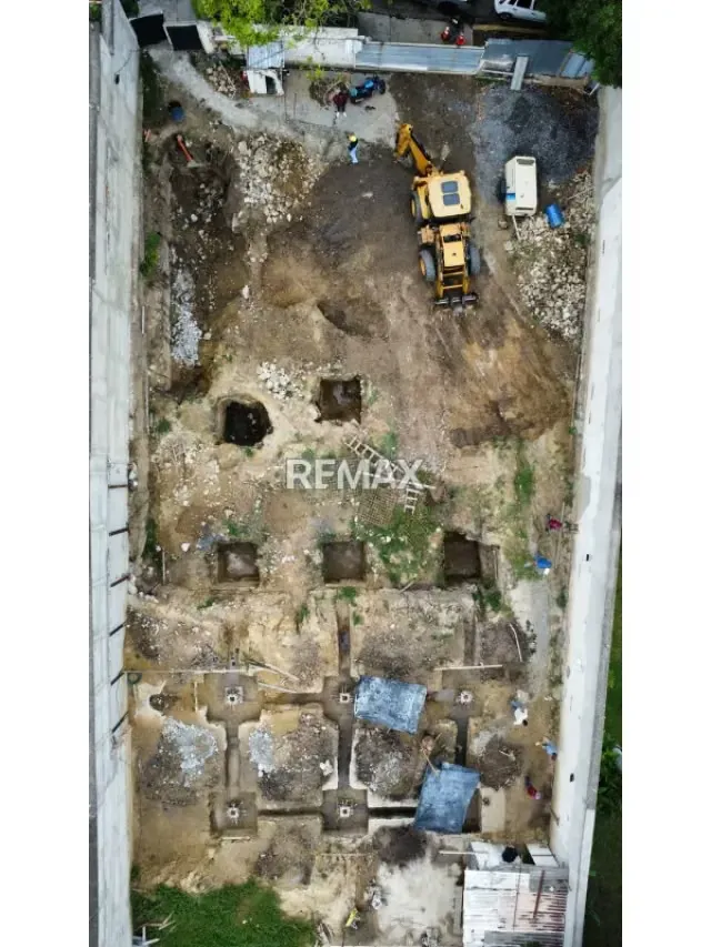 CASA DE LUJO EN CONSTRUCCIÓN – LA FLORESTA - 5