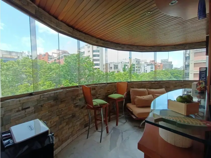 Vendo apartamento 234m2 La Florida 9313