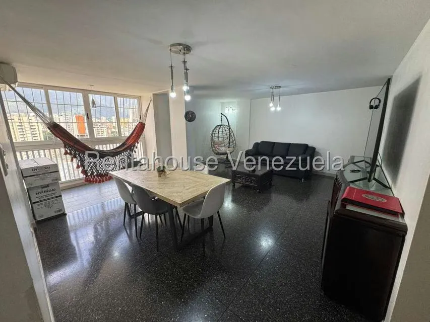 Apartamento (1 Nivel) en Venta en Colinas de Bello Monte, Distrito Metropolitano - 3