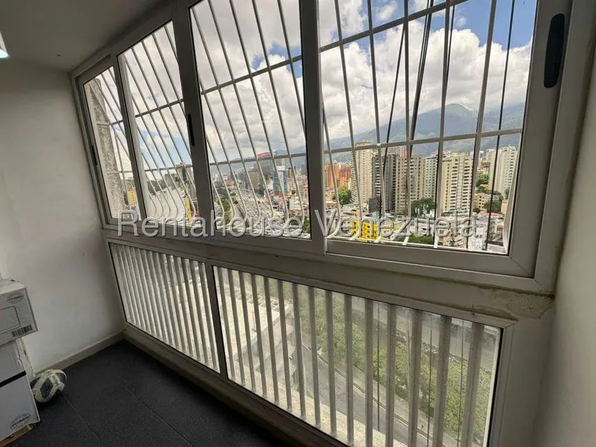 Apartamento (1 Nivel) en Venta en Colinas de Bello Monte, Distrito Metropolitano - 4