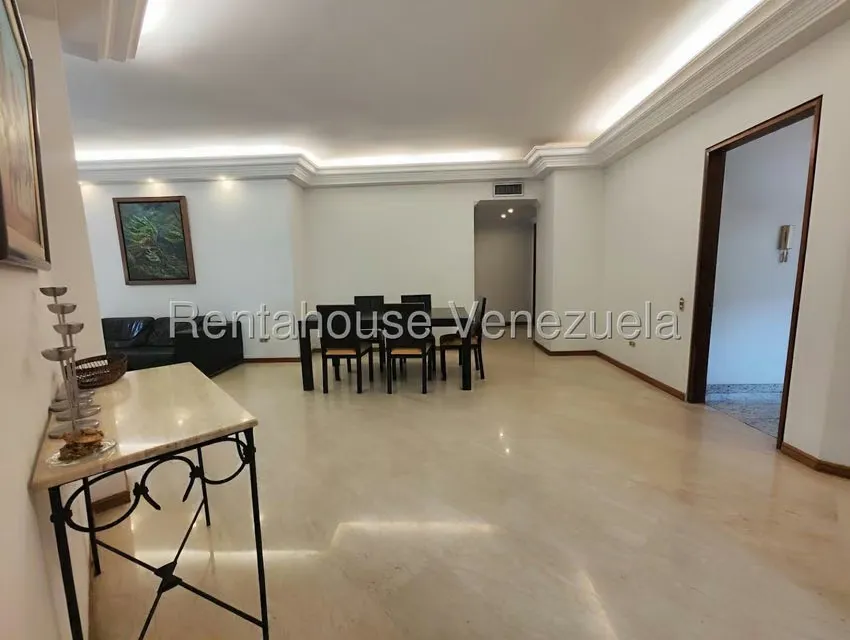 Apartamento (1 Nivel) en Alquiler en Campo Alegre, Distrito Metropolitano - 15