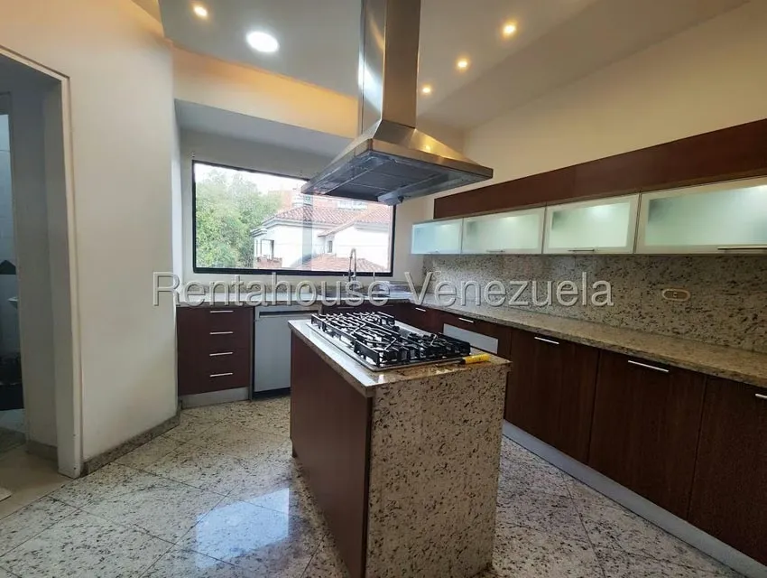 Apartamento (1 Nivel) en Alquiler en Campo Alegre, Distrito Metropolitano - 26