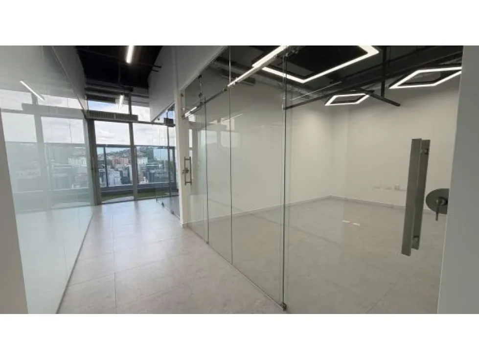 OFICINA CON TERRAZA EN VENTA EN LAS MERCEDES ANMA - 12