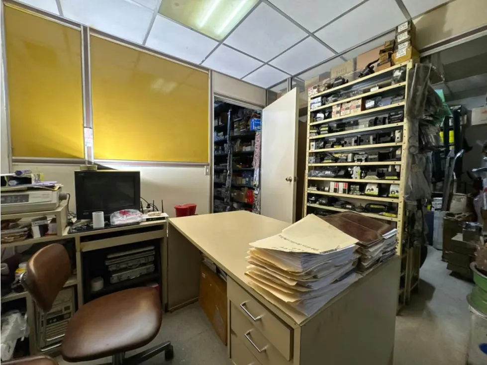Edifcio Comercial Venta Catia 368000$ aceptamos financiamiento - 18