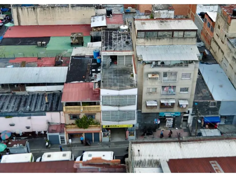 Edifcio Comercial Venta Catia 368000$ aceptamos financiamiento - 25